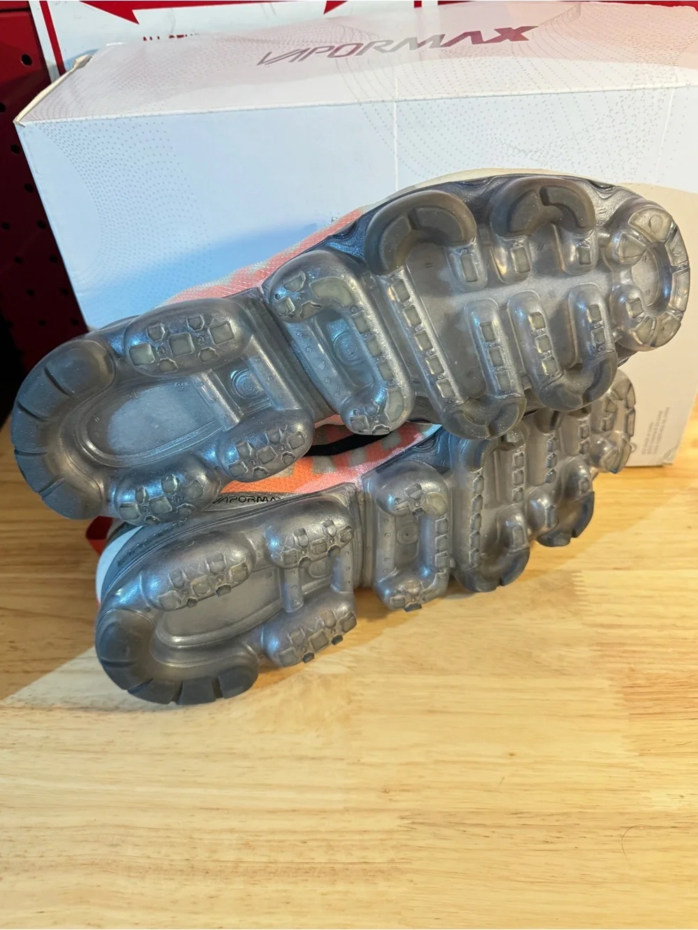 Nike VaporMax Men’s Sneakers Size 10.5 Pure Platinum Team Orange